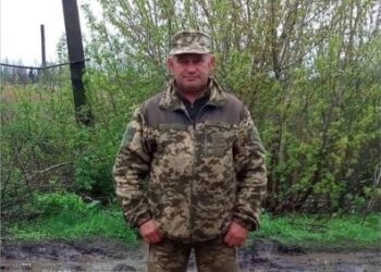 Маневичанка просить допомогу для придбання автомобіля батьку-військовому