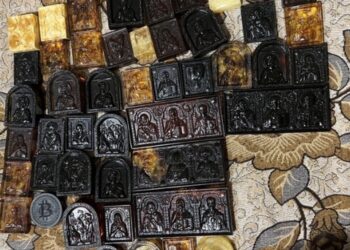 На Волині задокументувано діяльність злочинців, які промишляли незаконними оборудками з бурштином