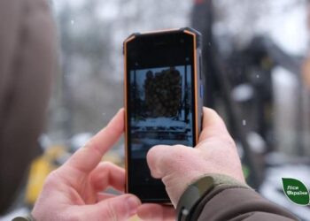 У філіях ДП “Ліси України” впроваджується фотофіксація деревини