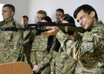 В Українських вишах планують впровадити обов’язкову військову підготовку