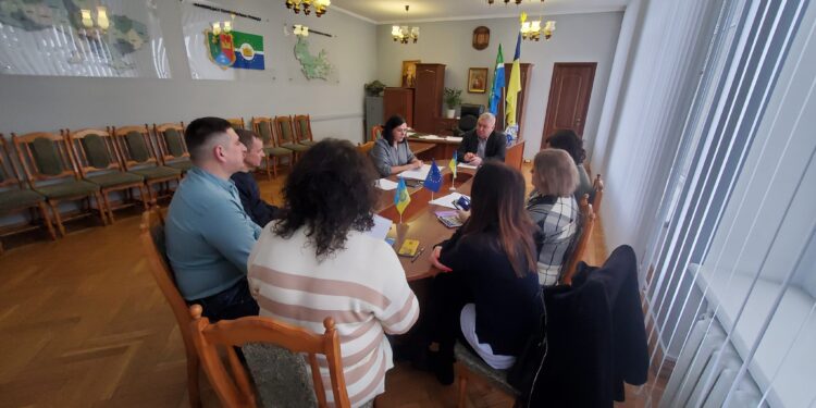 Засідання комісії з прав дитини у Маневичах: огляд питань та рекомендацій