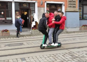 У Раді планують змінити правила користування електросамокатами