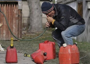 Неповнолітнього з Городка судили за 351 літр злитого пального